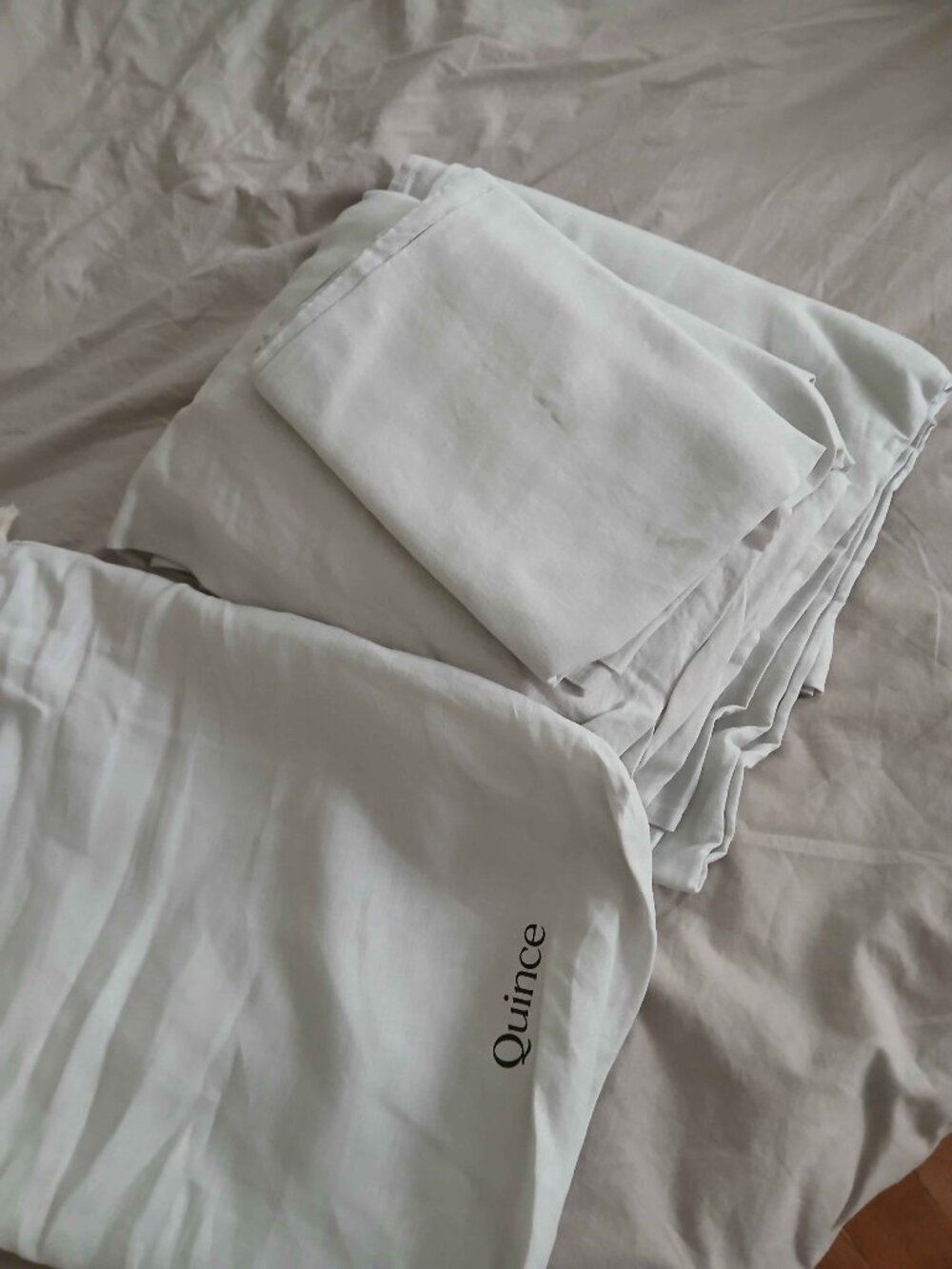 Quince Light grey King Europeon Linen Sheet Set, new in dust bag.
